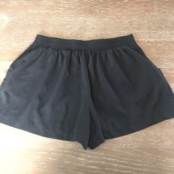 Xhilaration Black Dressy Shorts - Picture 2 of 4
